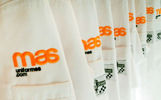 Uniformes personalitzats amb el logotip